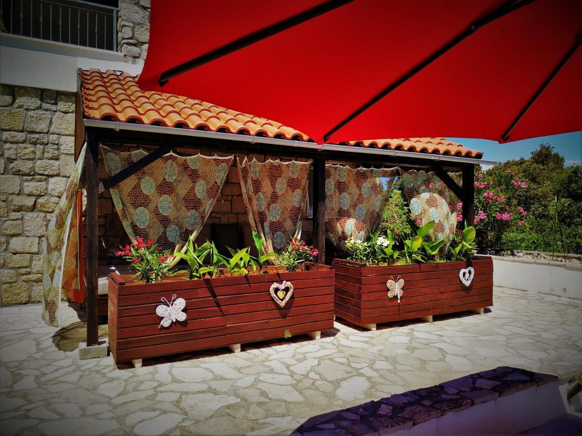 Apartments Kaic Rogač Exterior foto